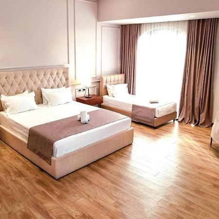 Portik Hotel Berat Esterno foto