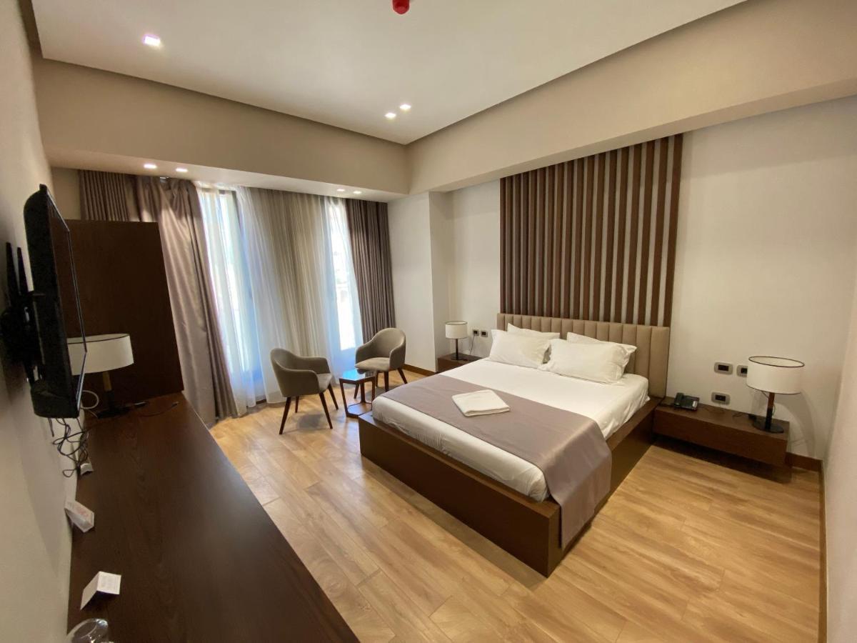 Portik Hotel Berat Esterno foto