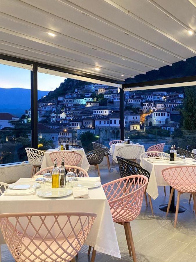 Portik Hotel Berat Esterno foto