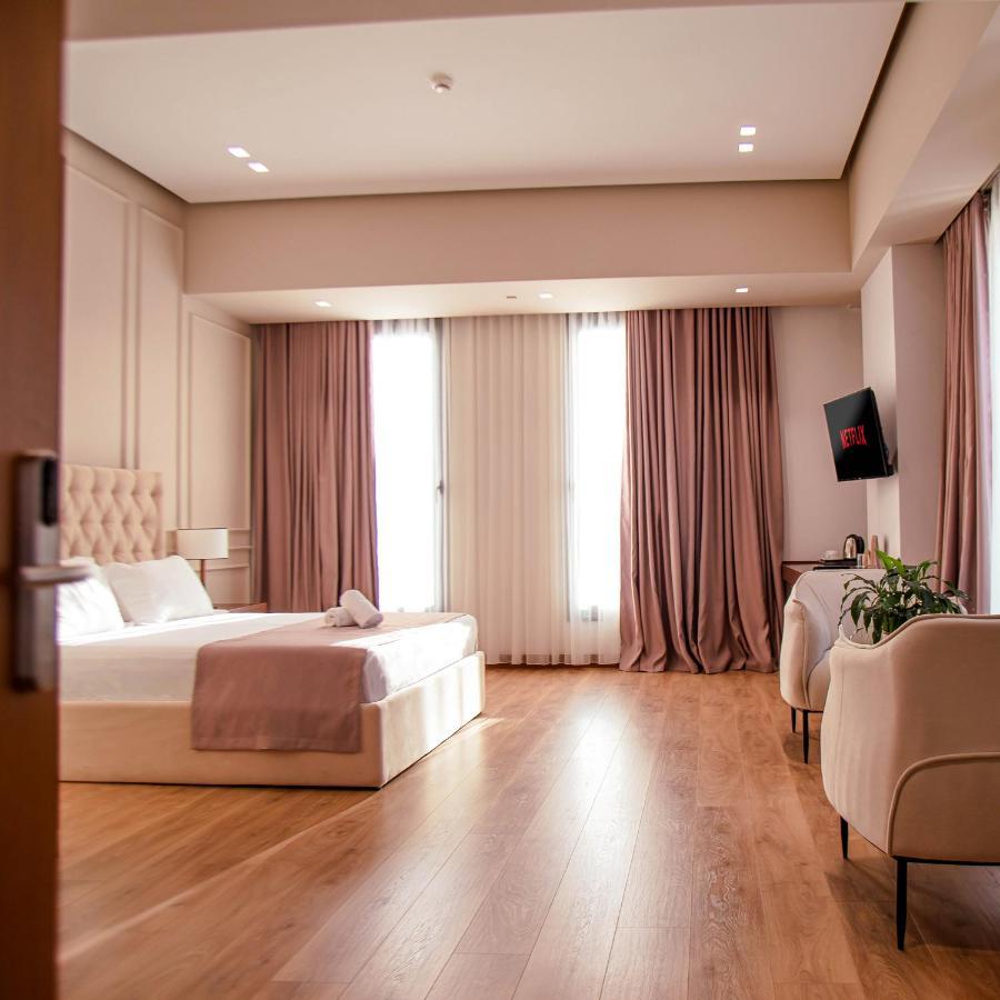 Portik Hotel Berat Esterno foto