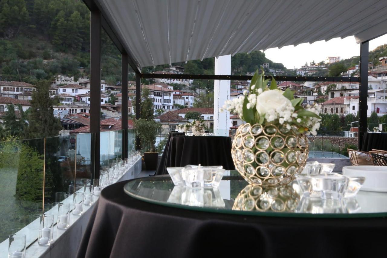 Portik Hotel Berat Esterno foto