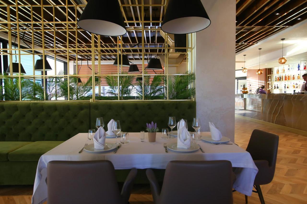 Portik Hotel Berat Esterno foto